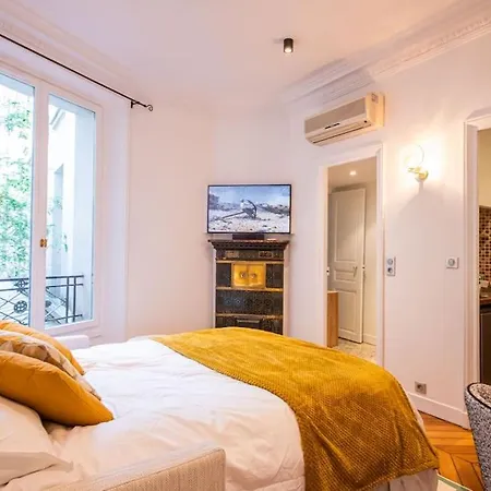 Le Belmondo- Passy Tour Eiffel A Pied - 4pers-clim Apartment