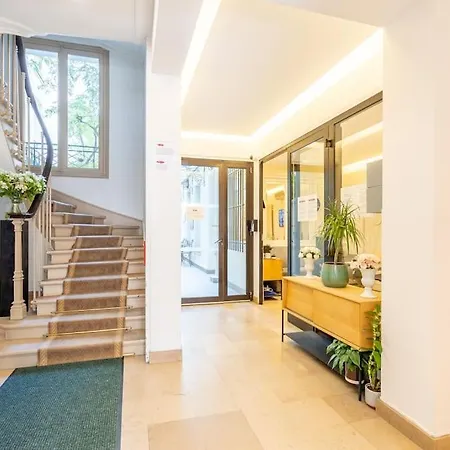 Apartment Le Belmondo- Passy Tour Eiffel A Pied - 4pers-clim Paris